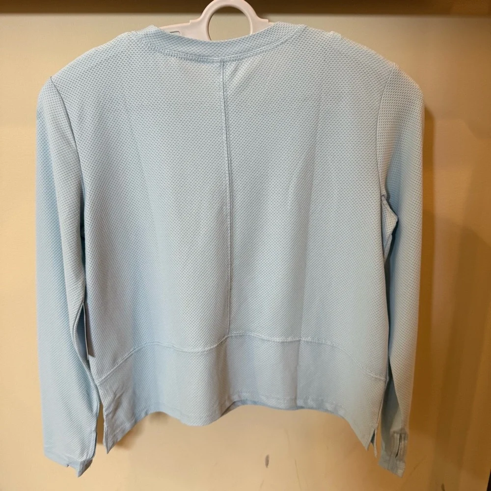 Old Navy Girls Go Dry Performance Light Blue Long Sleeve T Shirt NWT